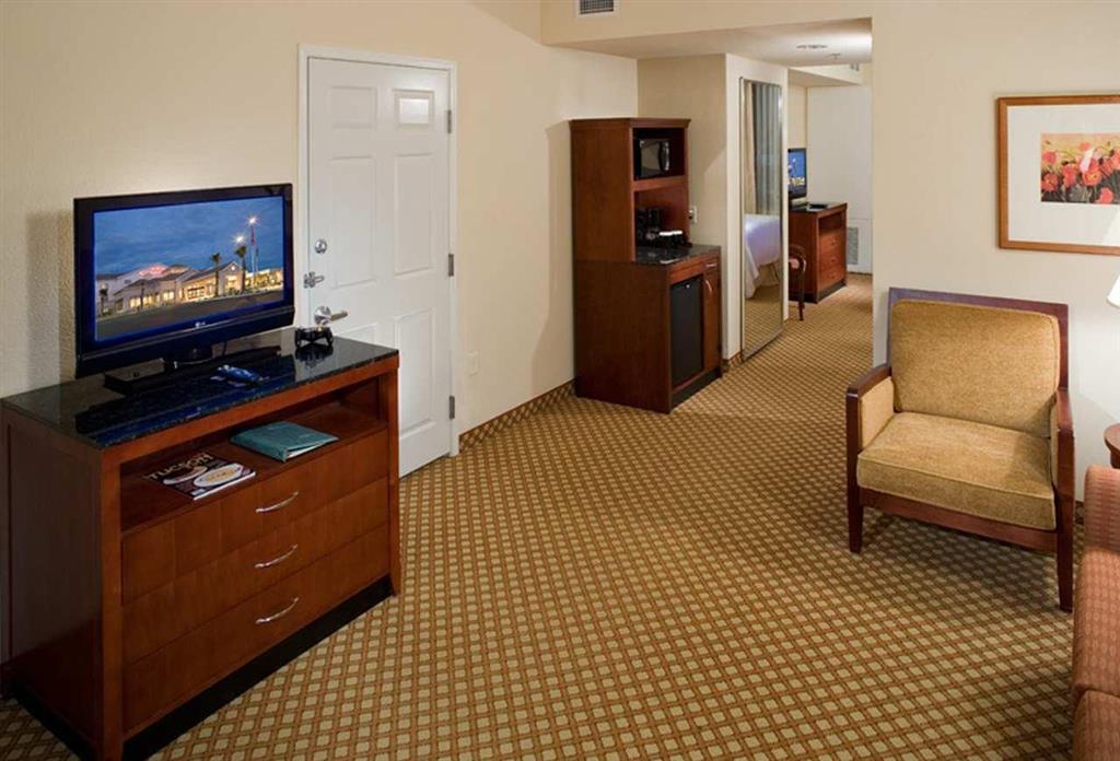 Hilton Garden Inn Tucson Airport Bilik gambar